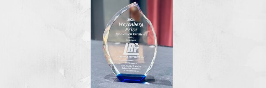 Trophy for Weyenberg Prize for Business Excellence